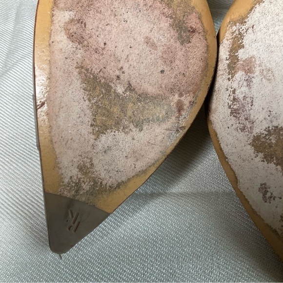 Peter Kaiser Pointed Toe Kitten Heels Cutout  Details Pewter Grey Size 7.5 - Picture 4 of 10